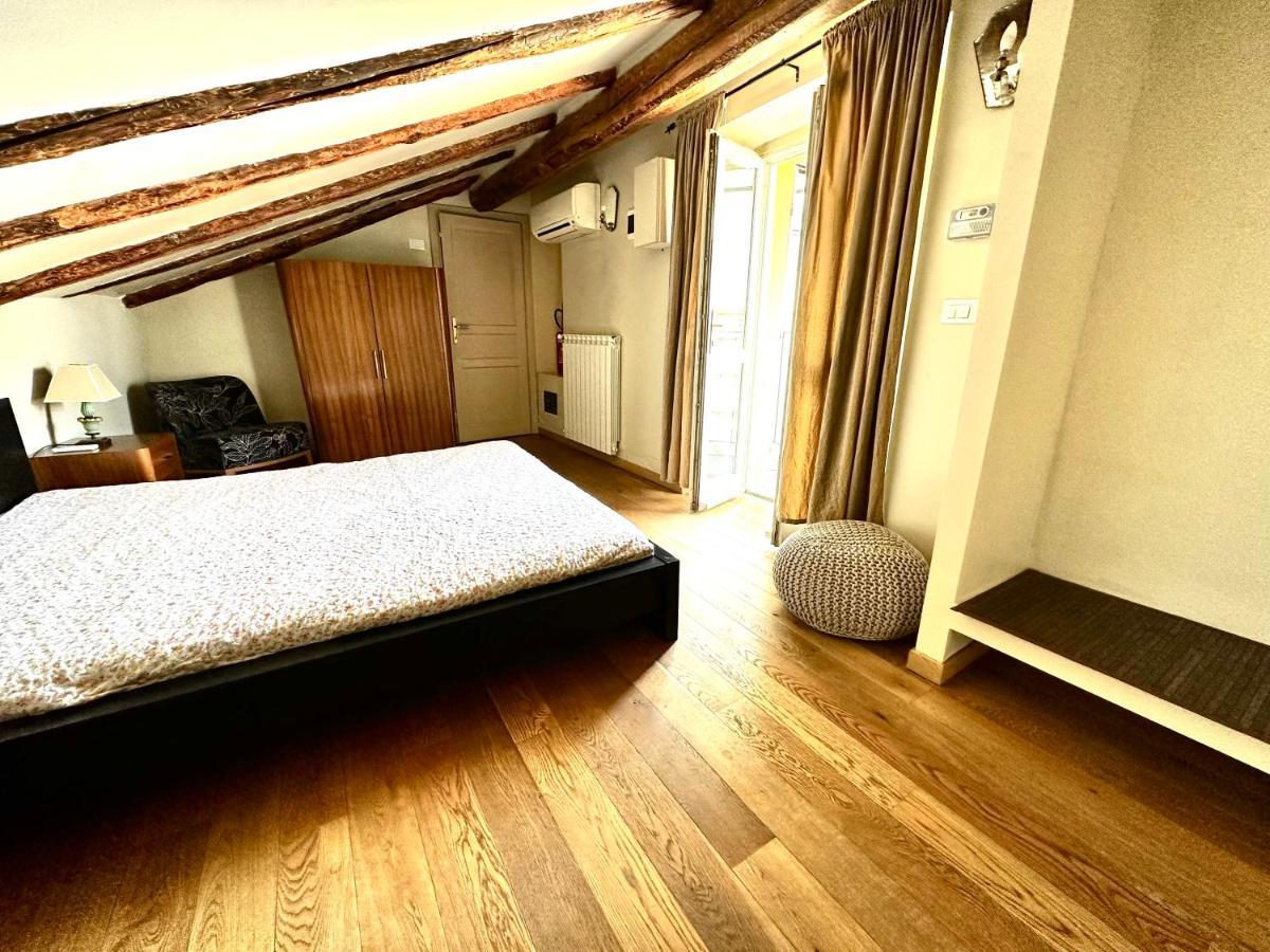 Le Finestre Sulla Mole Appartement Turijn Buitenkant foto
