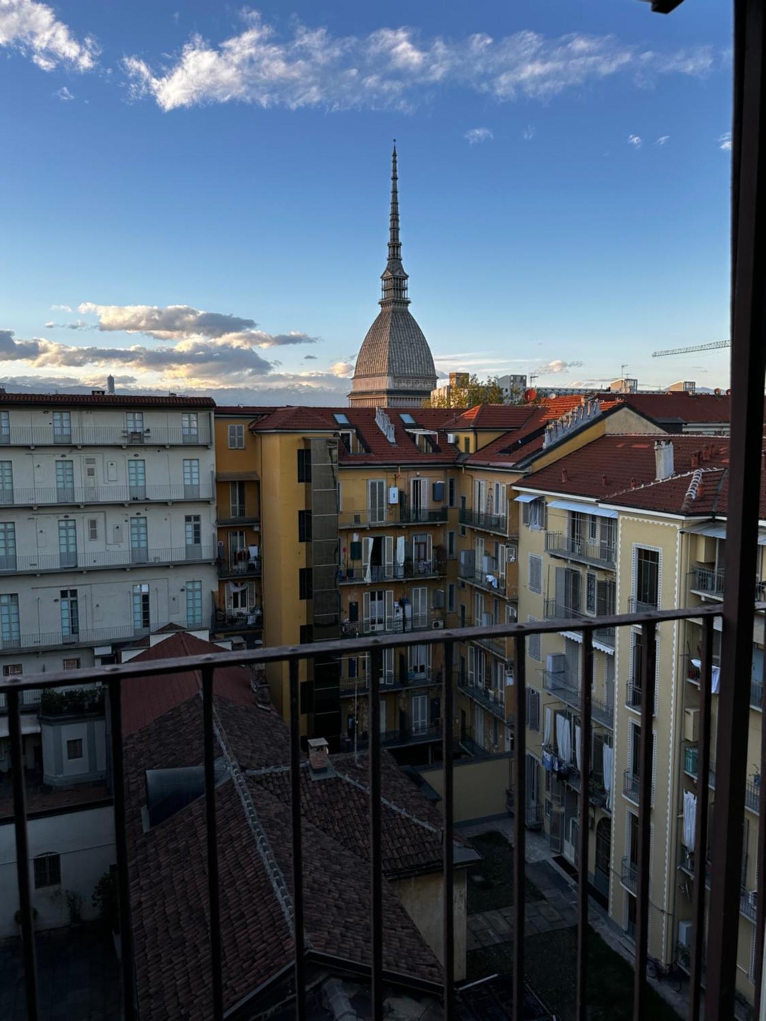 Le Finestre Sulla Mole Appartement Turijn Buitenkant foto