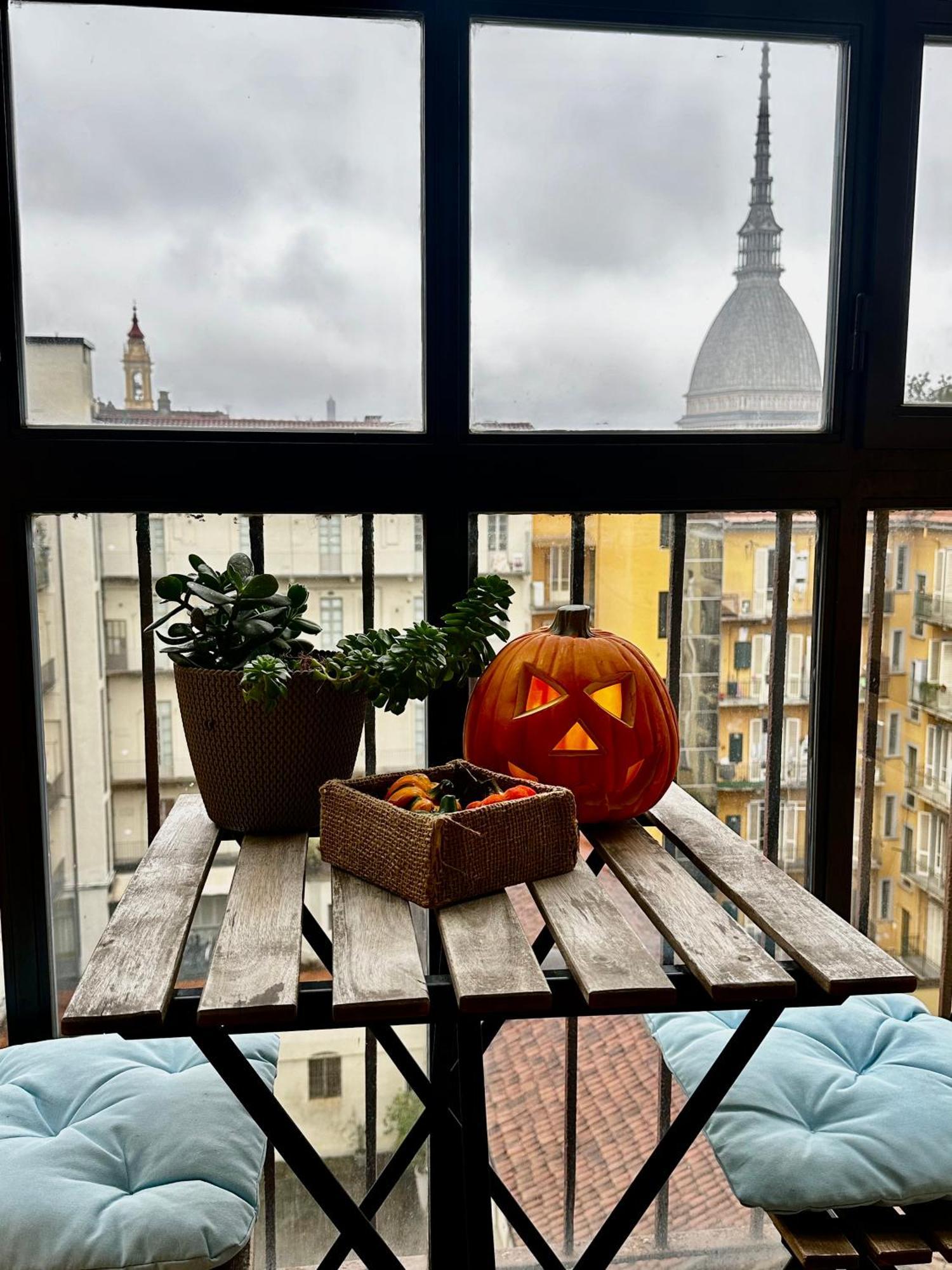 Le Finestre Sulla Mole Appartement Turijn Buitenkant foto